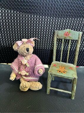 Bearington 4" Jointed Bear Emily Pink Sweater Roses Russ Bertie Miniature Chair